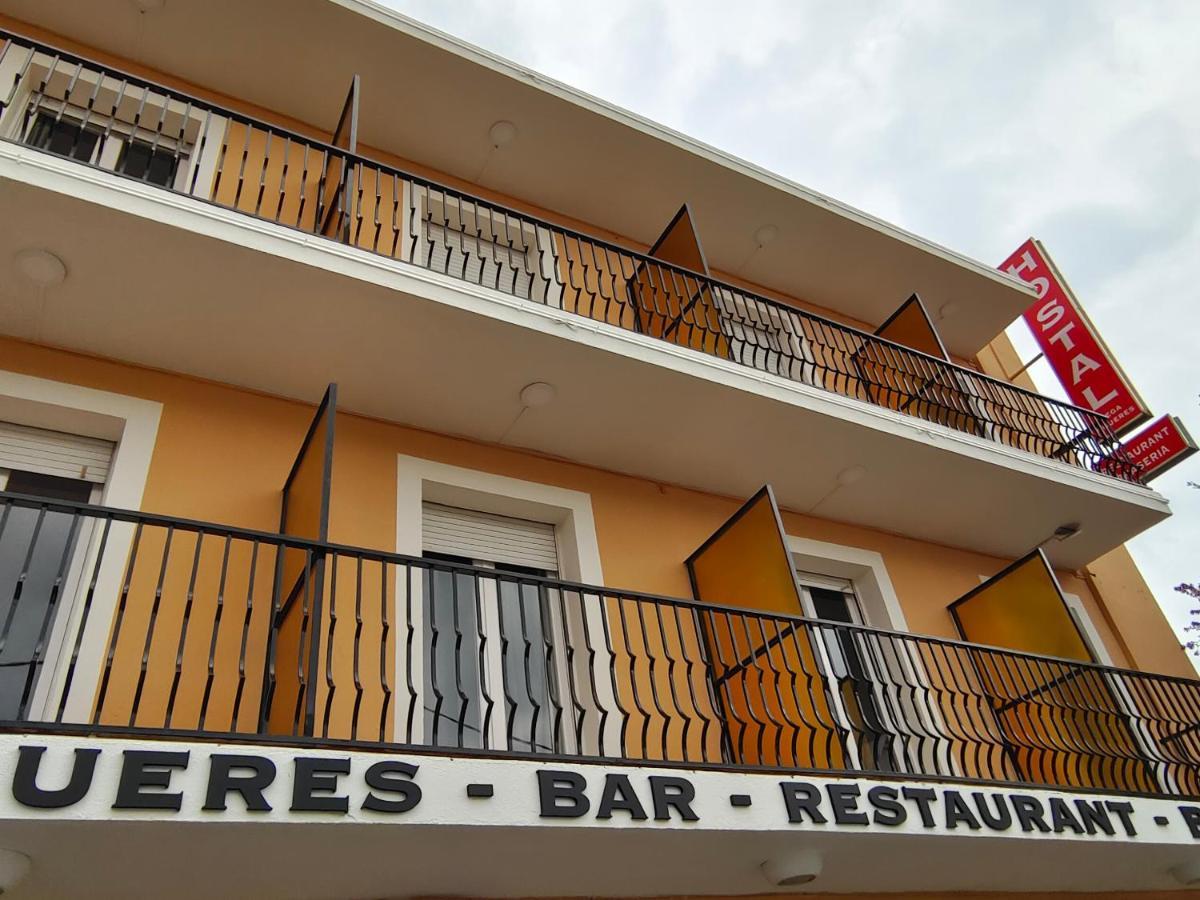 Mega Figueres Hotel Figueres  Exterior foto
